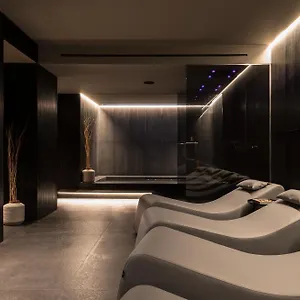 4* Hotel Renewed Plaza Opéra